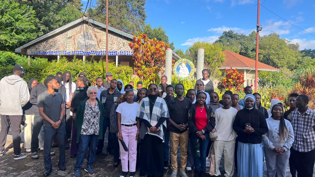 JKUSA and partners assembled during the Children’s Home outreach