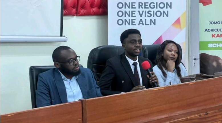 ALN representative addressing students during the career fair